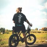 रेल्वे स्थानकावर नवीन सुविधा उभारणे