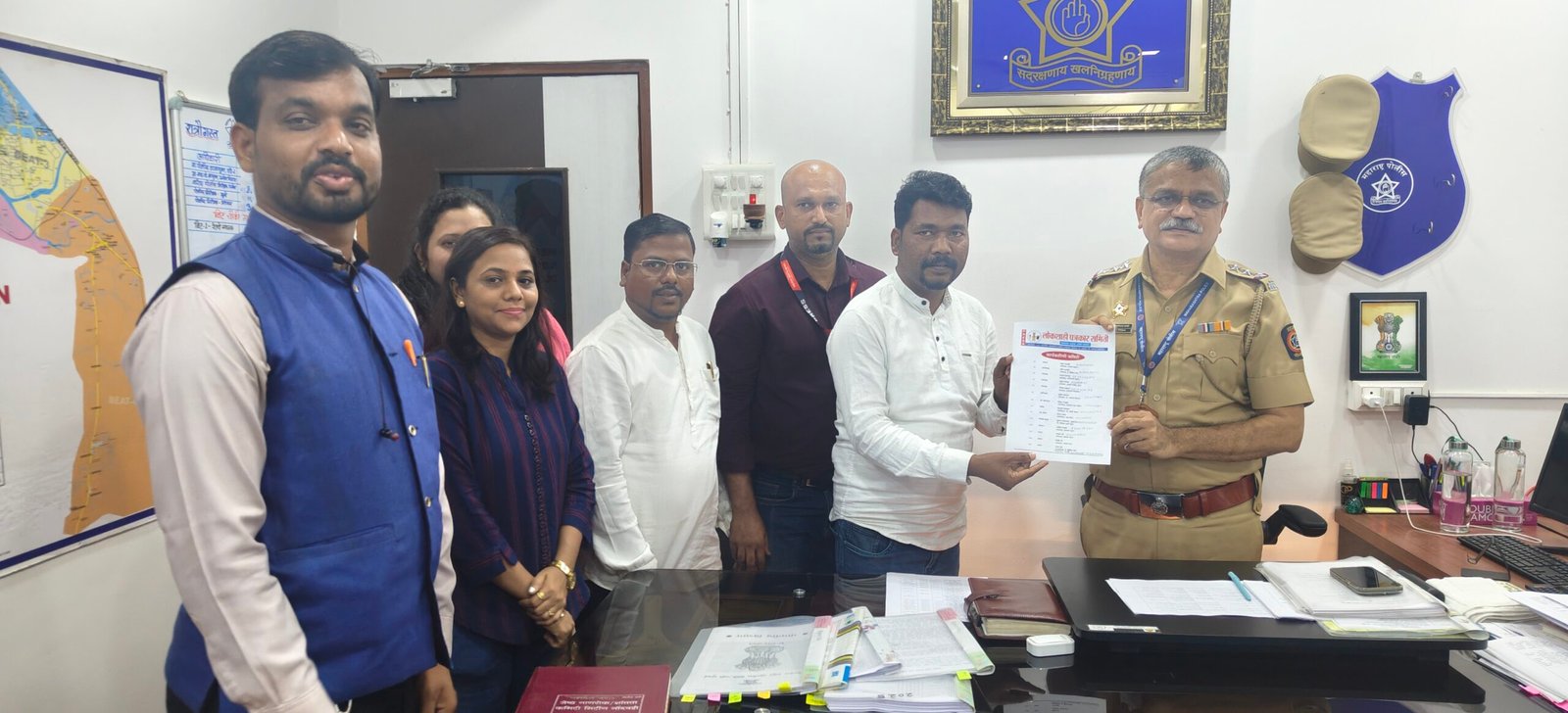 लोकशाही पत्रकार समितीच्या नवनियुक्त कार्यकारिणी मंडळाने घेतली पनवेल तालुक्यातील नेत्यांची  सदिच्छा भेट. …