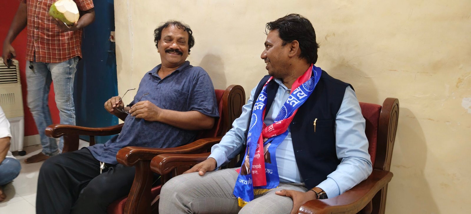 जनतेच्या विश्वासाला ज्येष्ठ कलाकारांचा आशीर्वाद